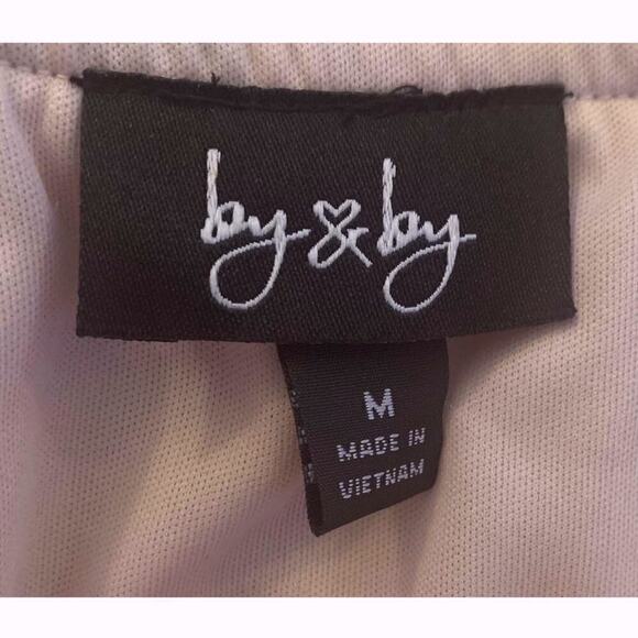 By & By Women's Size Medium Blouse Pale Pink Floral Off the Shoulder Strappy Top - Picture 3 of 5